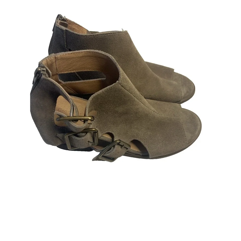 Chocolat Blu Women 8.5 Strappy Leather Gladiator Sandals Minimal Gray‎ Buckle